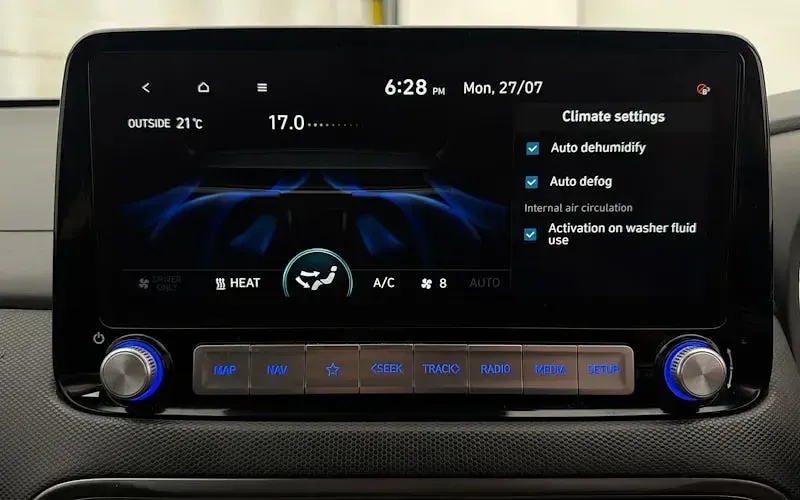 Used Hyundai Kona Premium 100 kW (136 HP) 2022 Grey SUV