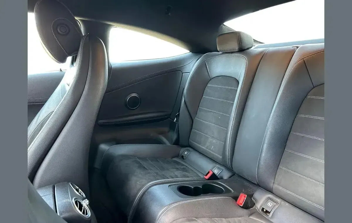 Used Mercedes C300 AMG Line Premium 258 HP (189 kW) 2019 Red Coupe