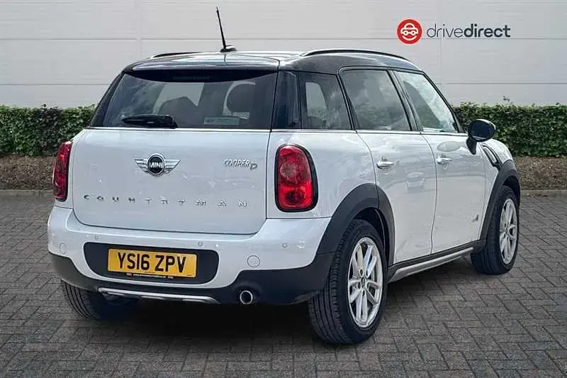 Used Mini Cooper D Countryman 112 HP (82 kW) 2016 White SUV