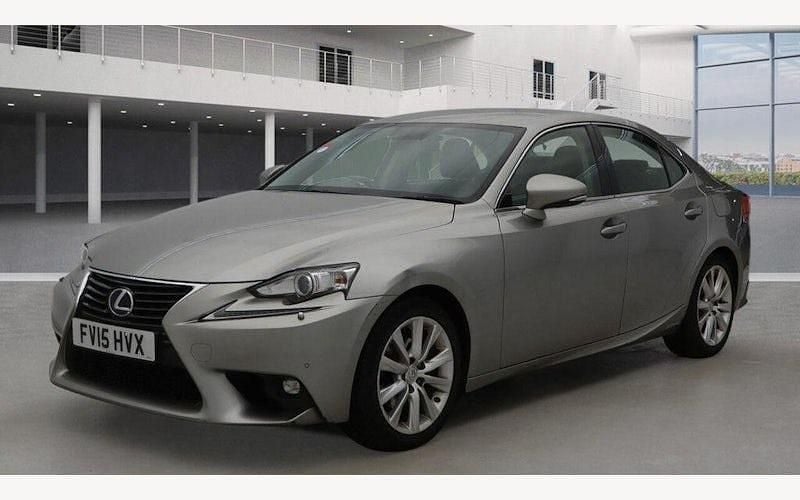 Used Lexus IS300h Executive Line 223 HP (164 kW) 2015 Silver Sedan