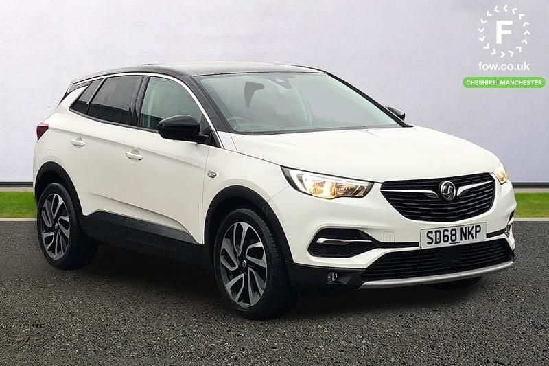 Used Vauxhall Grandland X Elite 130 HP (95 kW) 2018 White SUV