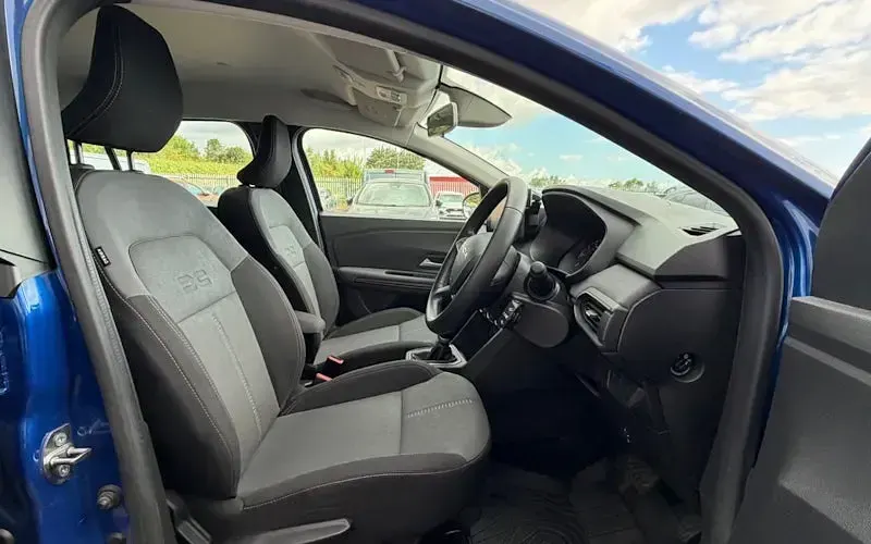 Used Dacia Sandero Extreme 91 HP (66 kW) 2024 Blue Hatchback