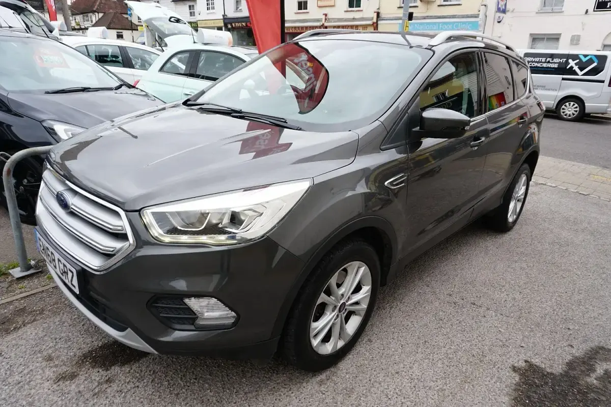 Used Ford Kuga Titanium 150 HP (110 kW) 2018 Grey SUV