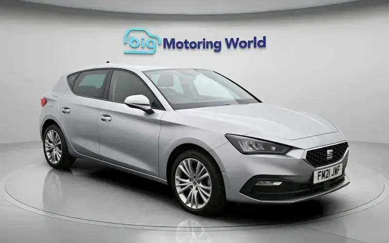 Used Seat Leon SE Dynamic 110 HP (80 kW) 2023 Hatchback