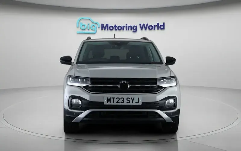 Begagnad VW T-Cross Black Edition 110 HK (80 kW) 2023 Grå SUV