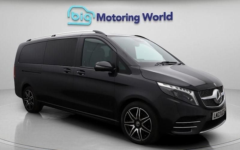 Used Mercedes V300 AMG line 237 HP (174 kW) 2023 Grey MPV