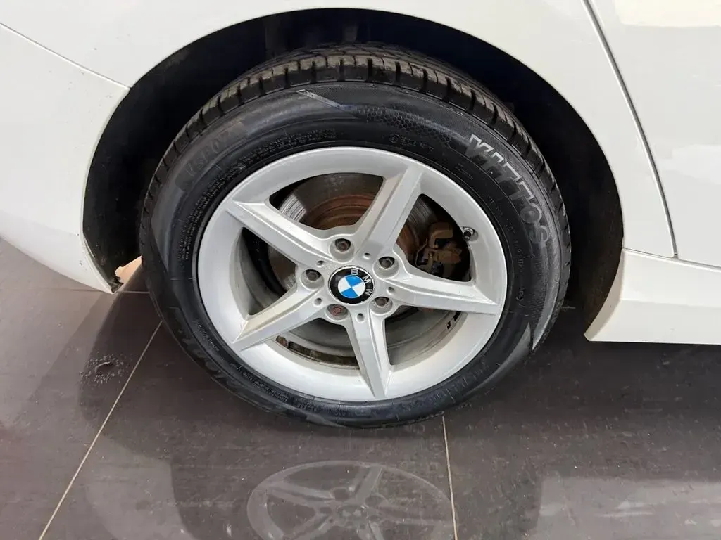 Used BMW 118 Comfort Edition 150 HP (110 kW) 2018 White Hatchback