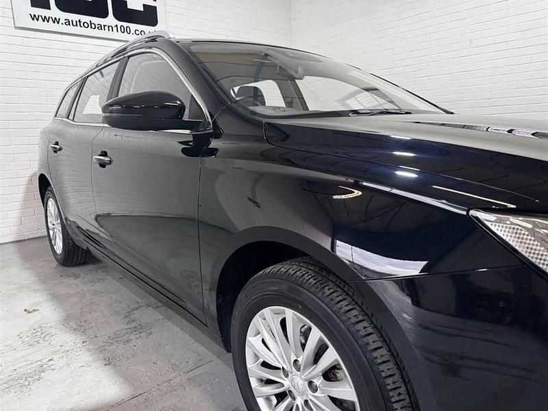 Used MG MG5 EV Exclusive 61 kW (83 HP) 2022 Black Estate