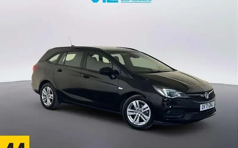 Used Vauxhall Astra Business Edition 122 HP (89 kW) 2021 Estate