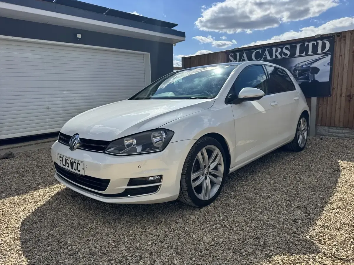 Used VW Golf VII GT 2016 White Hatchback