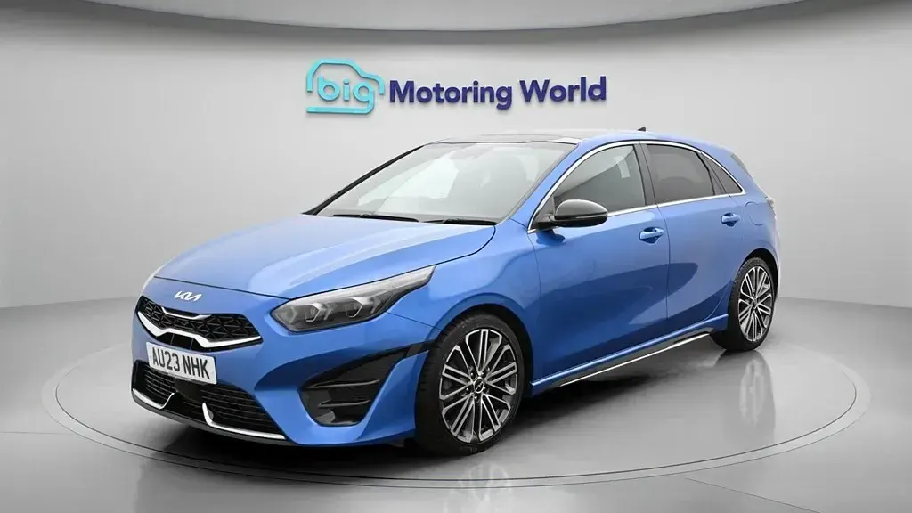 Begagnad Kia Ceed GT-Line S 158 HK (116 kW) 2023 Blå Halvkombi