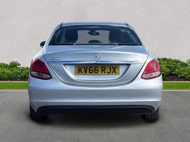 Used Mercedes C200 SE 184 HP (135 kW) 2016 Silver Sedan