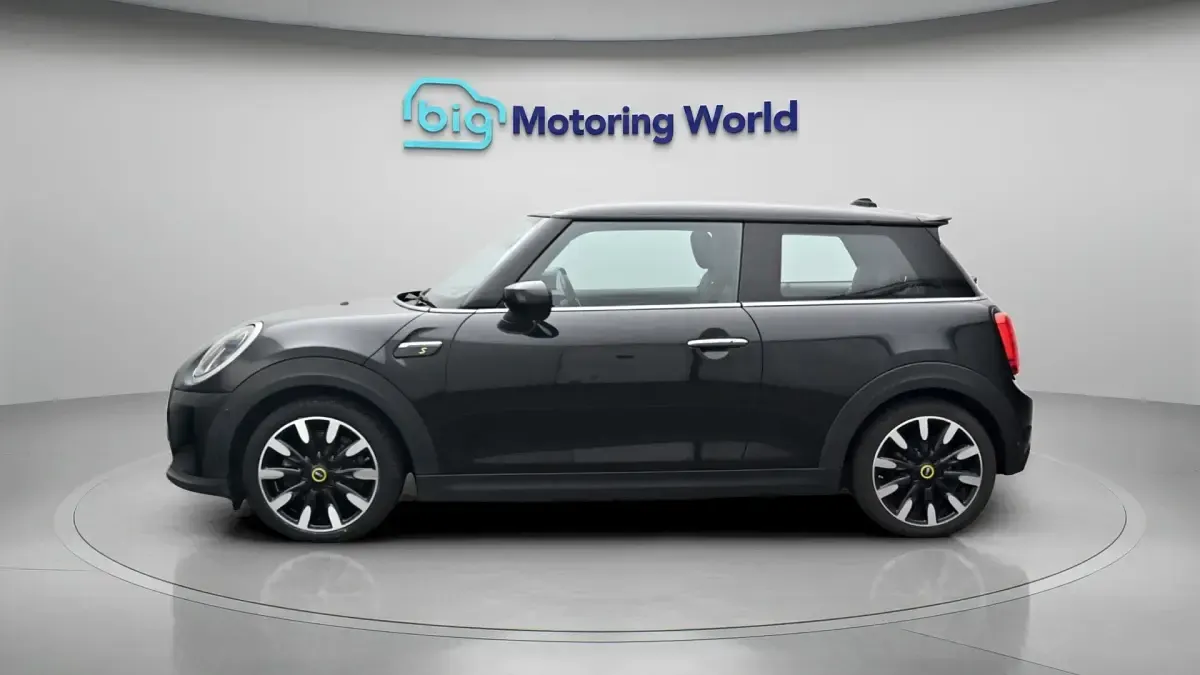 Used Mini Cooper SE Hatch 135 kW (184 HP) 2023 Hatchback