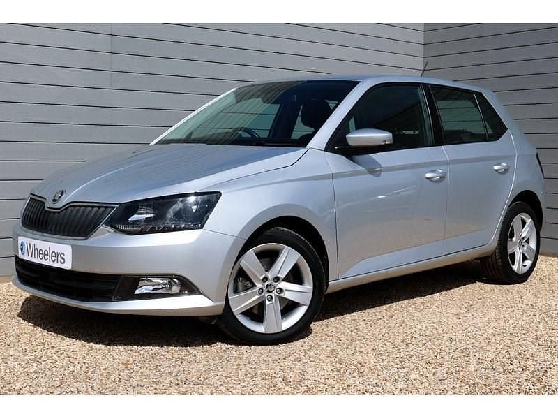Used Skoda Fabia SE L 110 HP (80 kW) 2018 Silver Hatchback