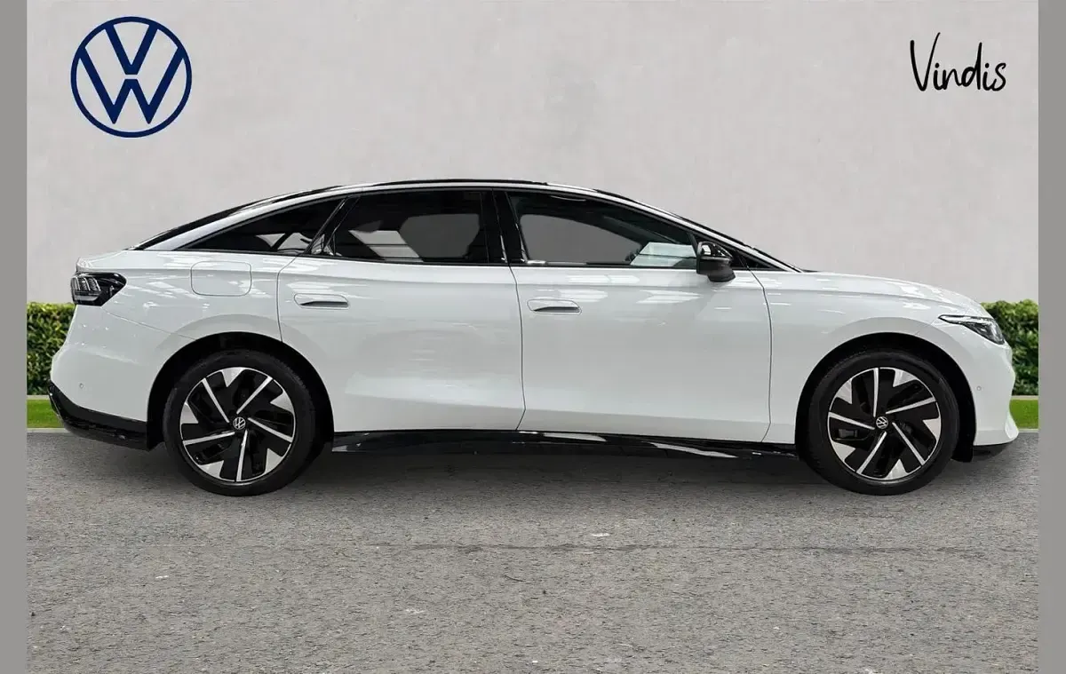 Used VW ID.7 Pro 210 kW (286 HP) 2024 White Hatchback