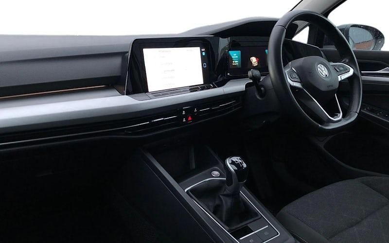 Used VW Golf VIII Life 131 HP (96 kW) 2024 Hatchback