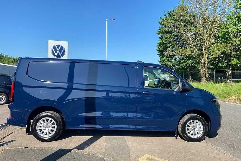 Used VW T6.1 Pro 100 kW (136 HP) 2025 Dark indigo blue Van