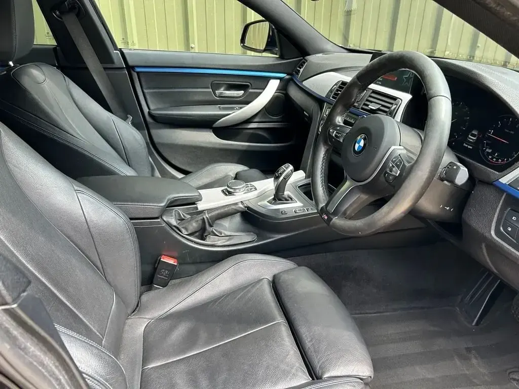 Usado BMW 420 M Sport 184 HP (135 kW) 2017 Preto Coupé