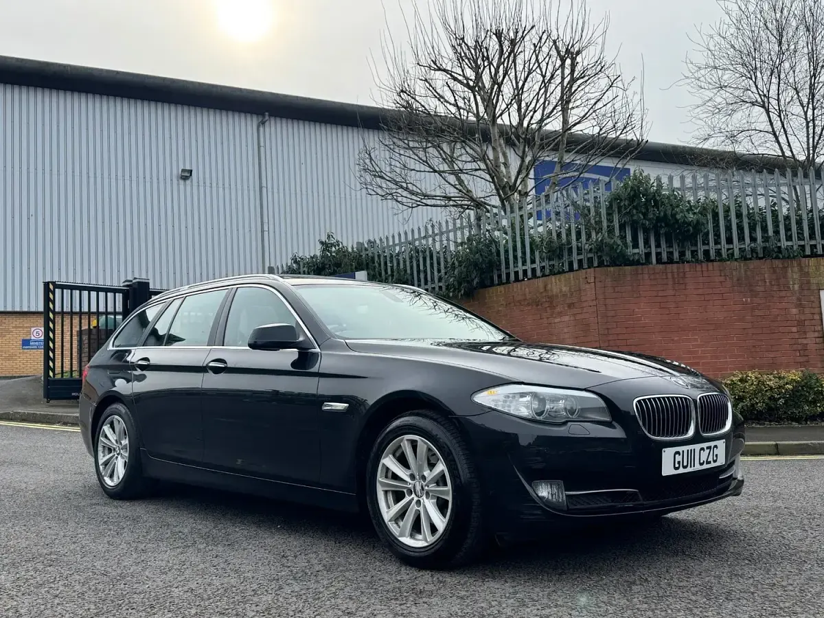 Used BMW 520 2011 Black Estate