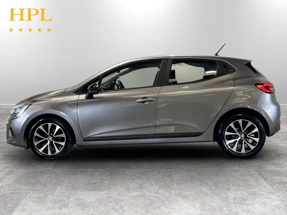 Używany Renault Clio V Evolution 90 KM (66 kW) 2023 Szary Hatchback