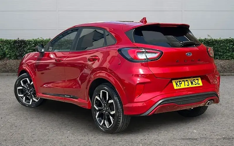 Używany Ford Puma ST-Line X 125 KM (91 kW) 2023 Czerwony SUV