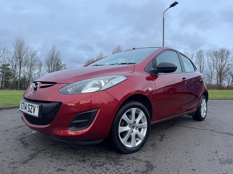 Used Mazda 2 2014 Red Hatchback