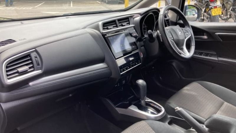 Used Honda Jazz EX 102 HP (75 kW) 2019 Grey Hatchback