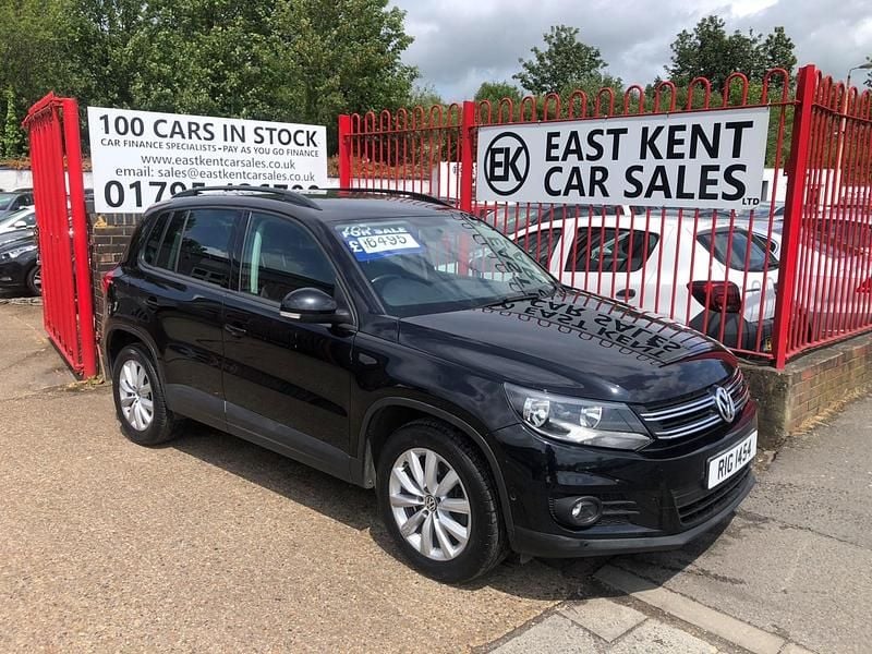 Black Used 2015 VW Tiguan SUV | £5,850 (Fair price) - Image 1/4