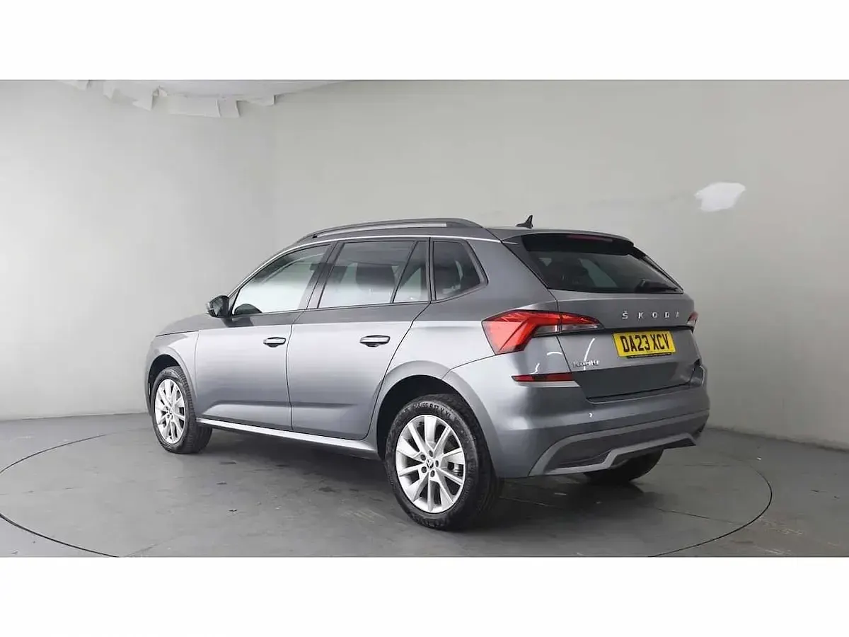 Used Skoda Kamiq SE Drive 81 HP (59 kW) 2023 Graphite grey metallic SUV