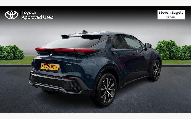 Used Toyota C-HR Design 140 HP (102 kW) 2026 SUV