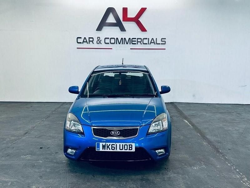 Used Kia Rio 95 HP (69 kW) 2011 Blue Hatchback