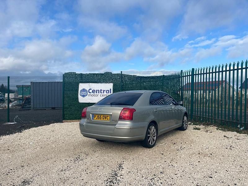 Used Toyota Avensis 2005 Silver Hatchback