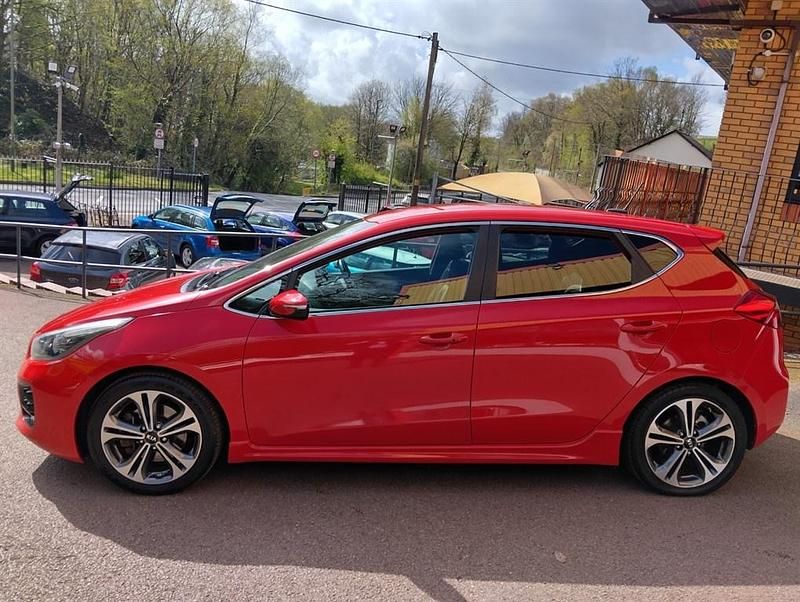 Używany Kia Ceed GT-Line 2016 Czerwony Hatchback