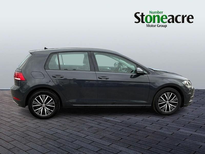 Used VW Golf VII SE 115 HP (84 kW) 2019 Grey Hatchback