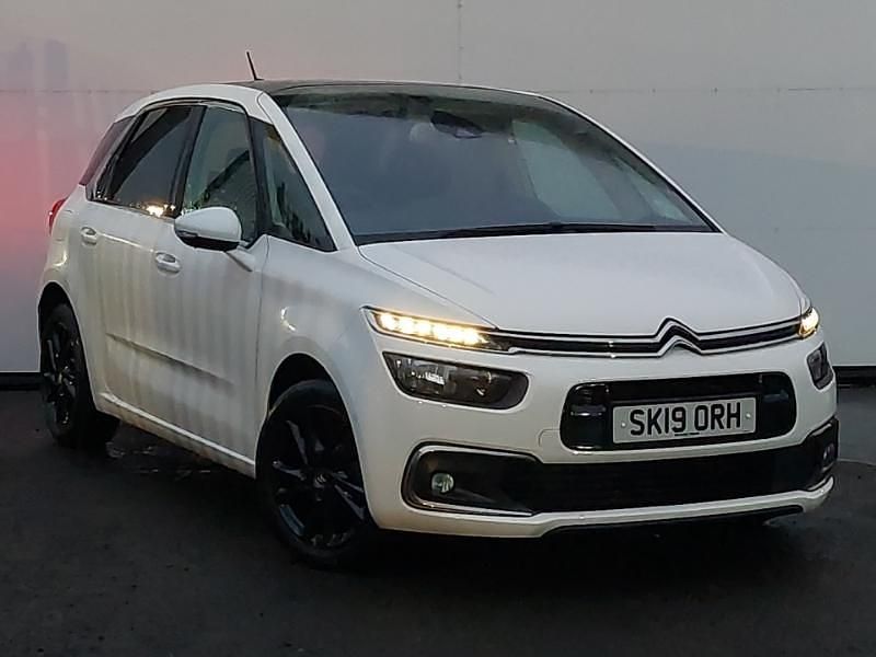 White Used 2019 Citroën C4 Flair SUV | £11,498 (Fair price) - Image 1/4