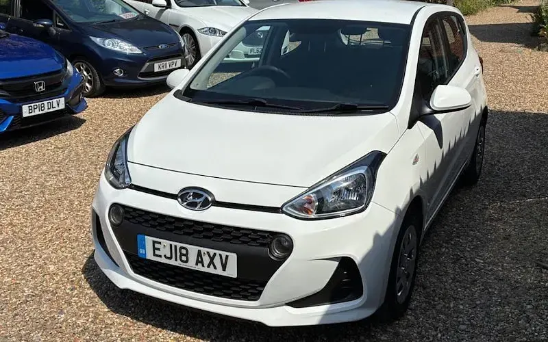 Used Hyundai i10 SE 67 HP (49 kW) 2020 Hatchback