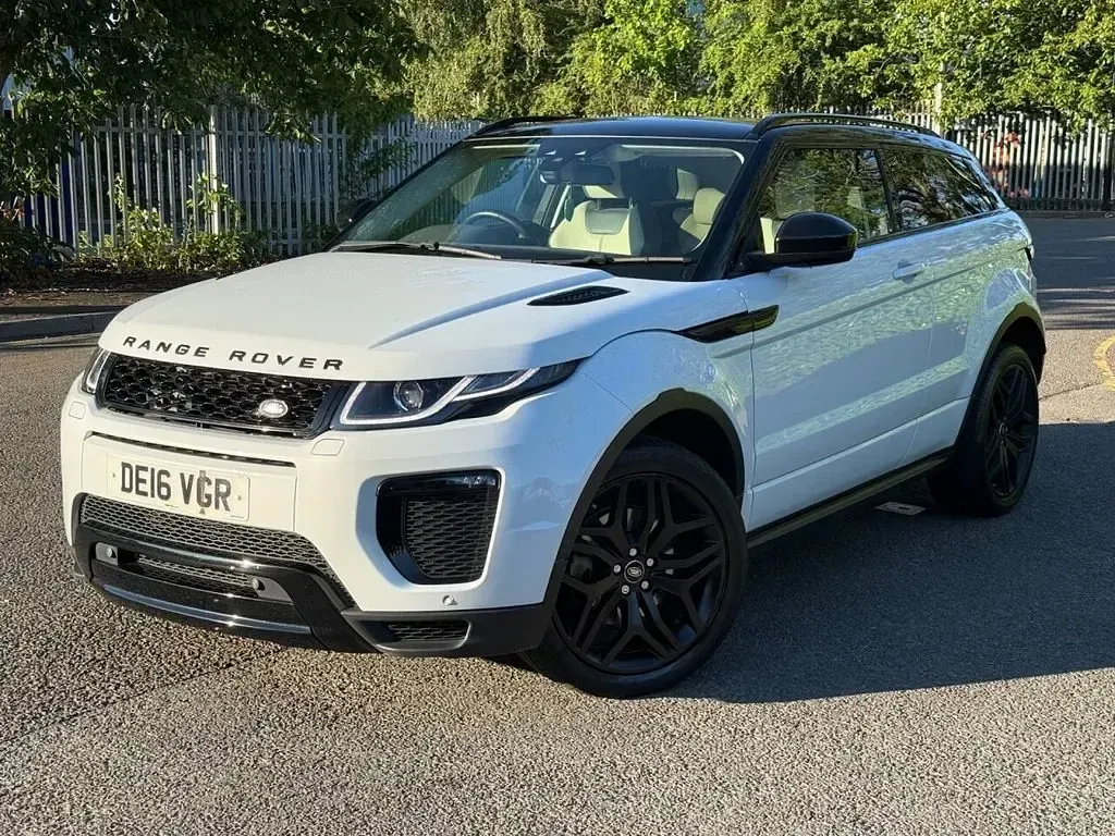 Used Land Rover Range Rover evoque HSE Dynamic 180 HP (132 kW) 2016 White Coupe