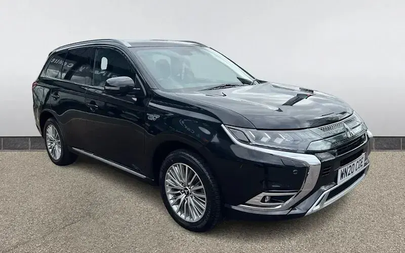 Usado Mitsubishi Outlander P-HEV 224 HP (164 kW) 2020 Carrinha
