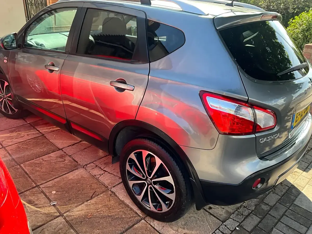 Used Nissan Qashqai N-TEC 117 HP (86 kW) 2012 Grey SUV