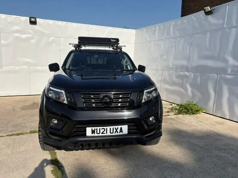 Used Nissan Navara N-Guard 190 HP (139 kW) 2021 Black Pickup