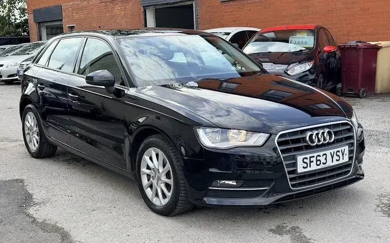 Used Audi A3 Sportback Design 105 HP (77 kW) 2013 Hatchback