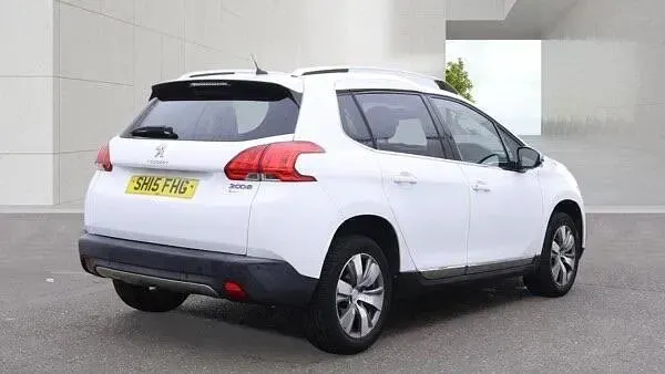 Used Peugeot 2008 Allure 92 HP (67 kW) 2015 White SUV