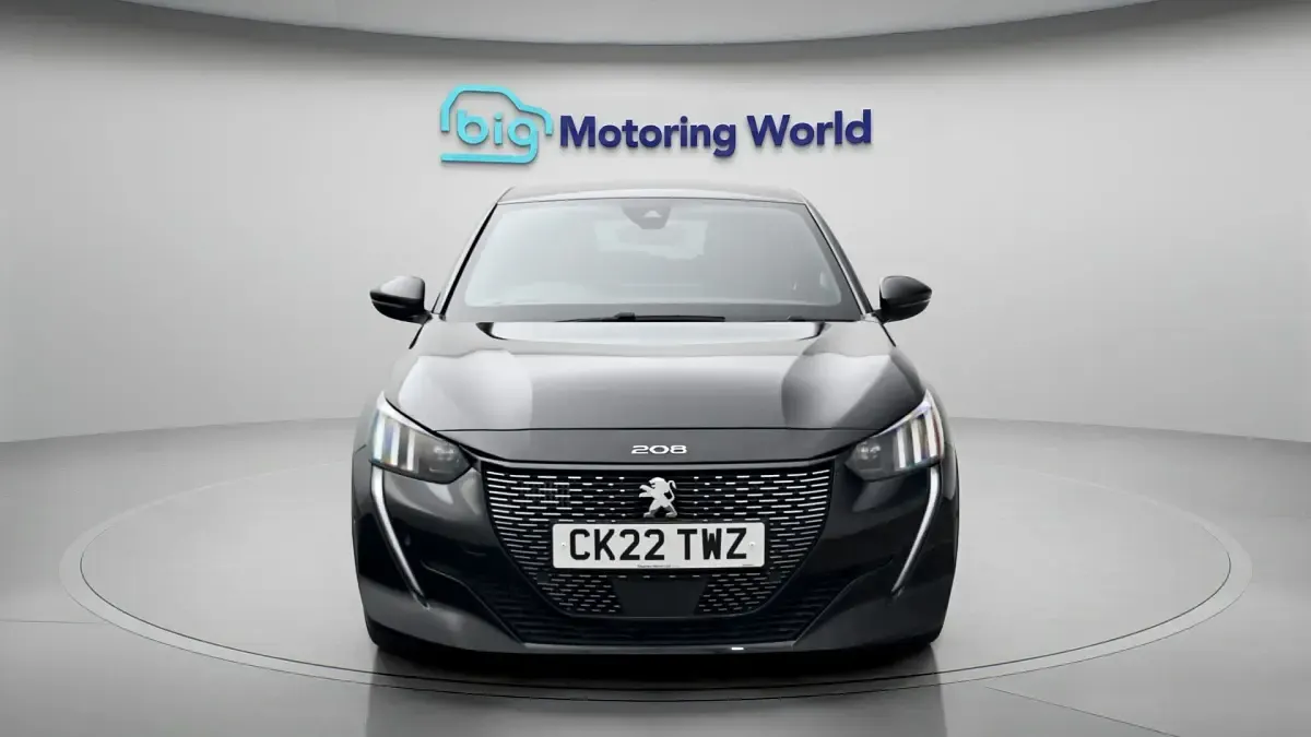 Used Peugeot 208 Premium 100 HP (73 kW) 2022 Black Hatchback