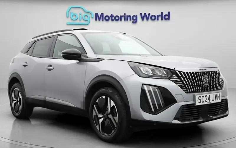 Used Peugeot 2008 Allure 101 HP (74 kW) 2024 SUV
