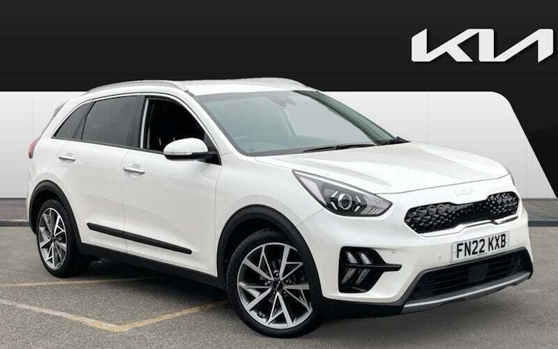 White Used 2022 Kia Niro 3 SUV | £19,034 (Fair price) - Image 1/4