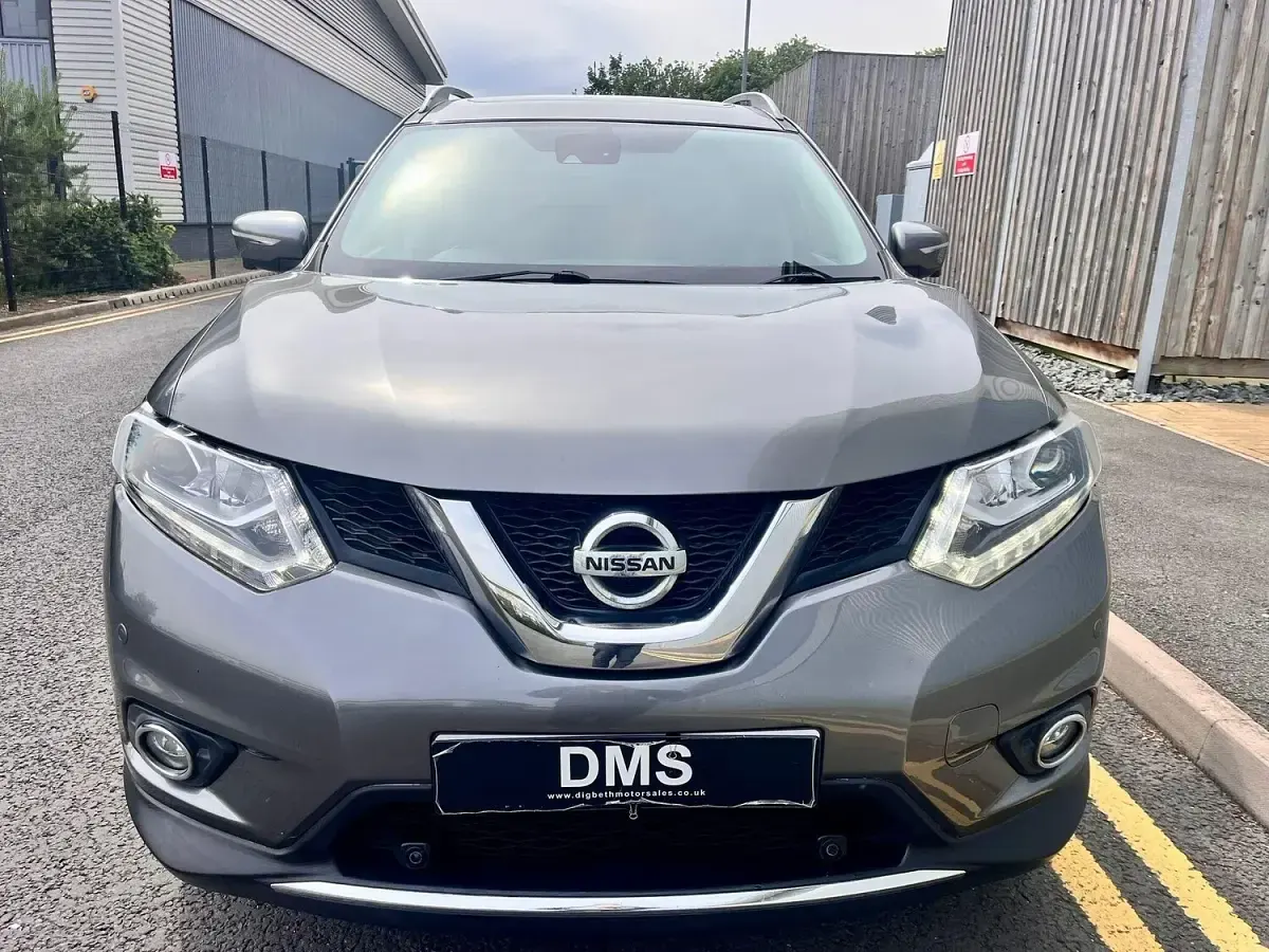 Used Nissan X-Trail Tekna 130 HP (95 kW) 2014 Grey SUV