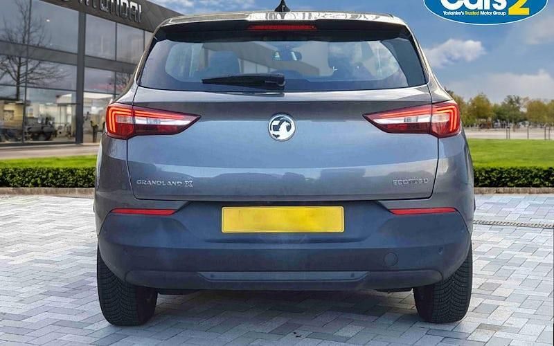 Used Vauxhall Grandland X Business Edition 131 HP (96 kW) 2021 Grey SUV