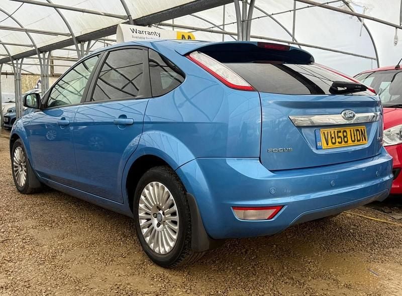 Used Ford Focus Titanium 110 HP (80 kW) 2008 Blue Hatchback