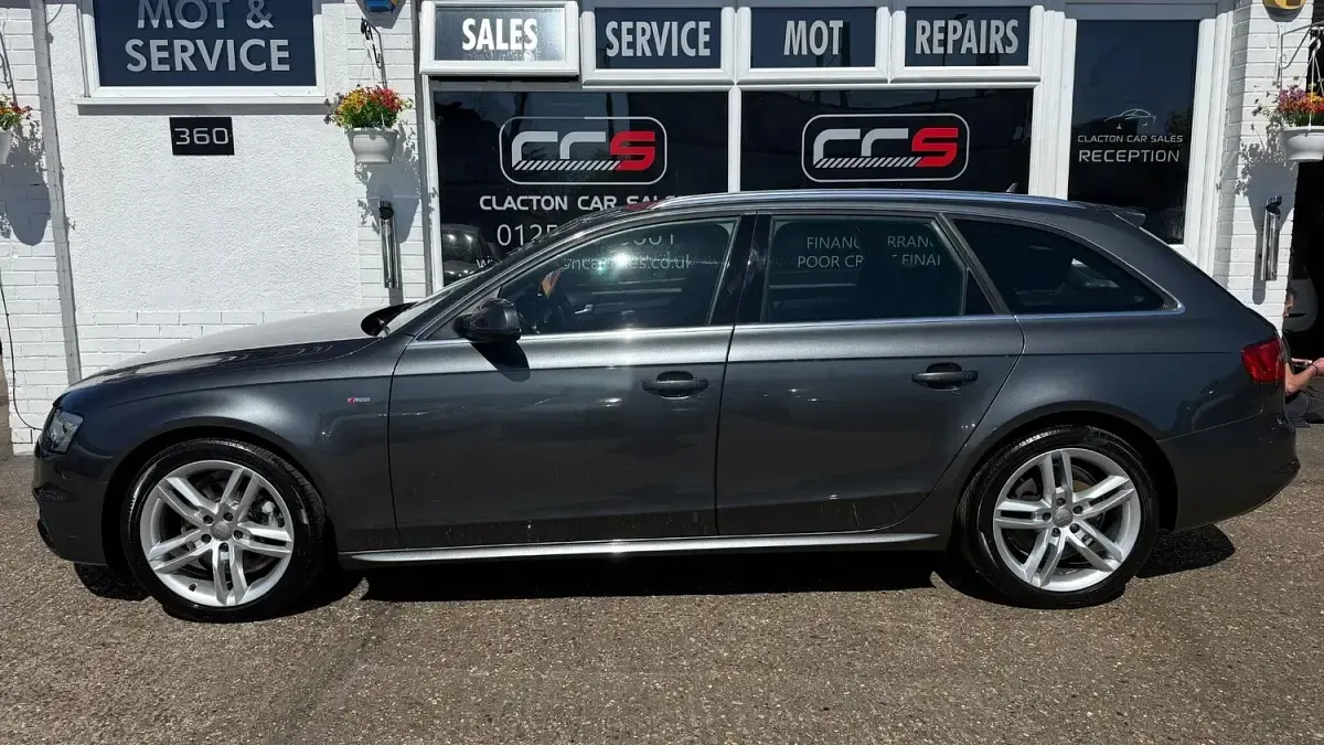 Used Audi A4 S-Line 150 HP (110 kW) 2014 Grey Estate