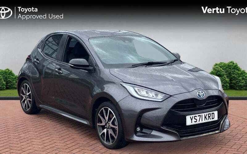 Grey Used 2021 Toyota Yaris Hybrid Hatchback | £16,305 (Fair price) - Image 1/4